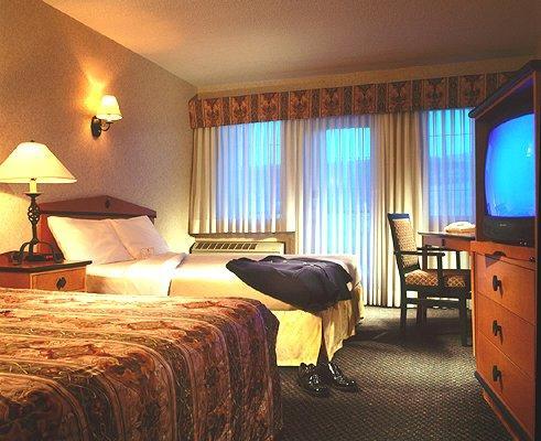 Four Points By Sheraton Hotel & Suites Calgary West Zimmer foto